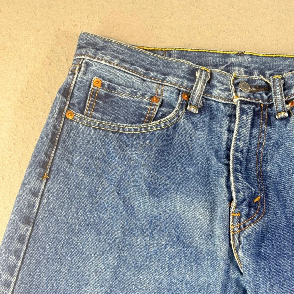 Levis 505 Regular Fit Straight Leg Jeans Mens 31x34 Blue Medium Wash Denim